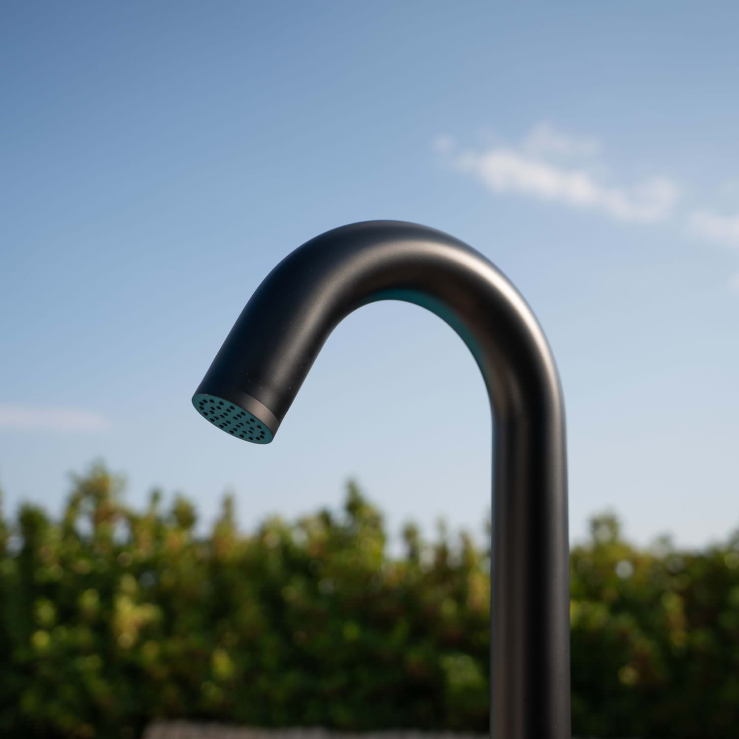 DOCCIA-ALGHERO-NERA-2 - SINED | Duchas de piscina | Chaise longue de jardín | Chimeneas eléctricas | Calefactores infrarrojos