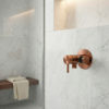 MISCELATORE-MURO-ATTACCO-DOCCINO-LEVANTE-ORO-ROSA MISCELATORE MURO ATTACCO DOCCINO LEVANTE ORO ROSA Ambientata 100x100