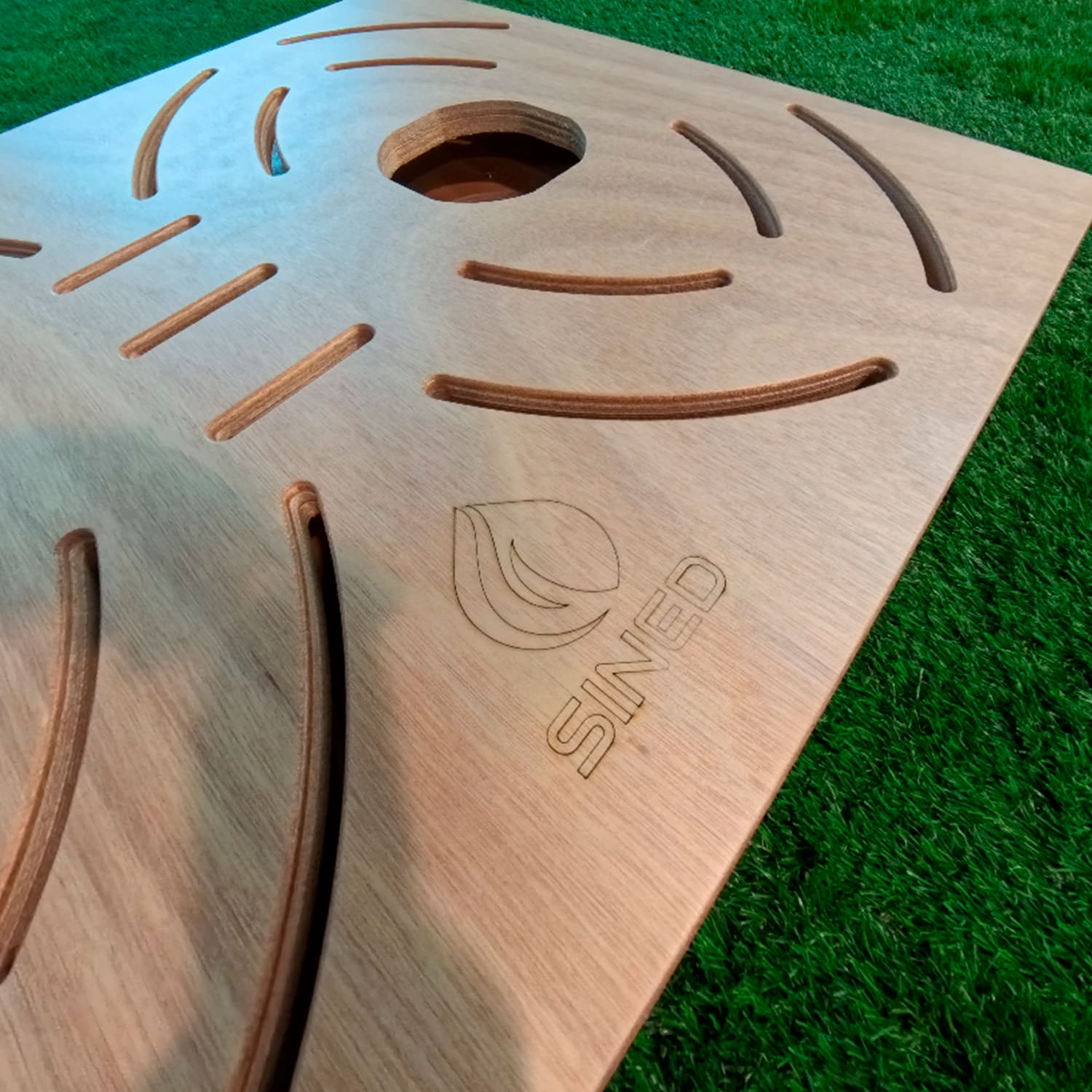 PEDANA-C-BOX-DOPPIA-3 - SINED | Duchas de piscina | Chaise longue de jardín | Chimeneas eléctricas | Calefactores infrarrojos